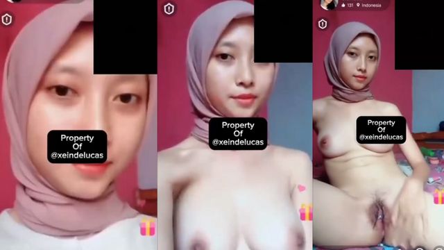 Bokep VCS Jilbab Cantik Clarissa Livu Colmek Bikin Crot