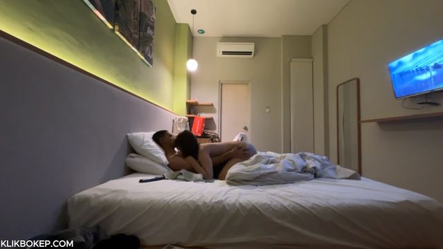 Bokep Indo Konten Delaila Tiktoker Binal Open BO Ngewe Dihotel